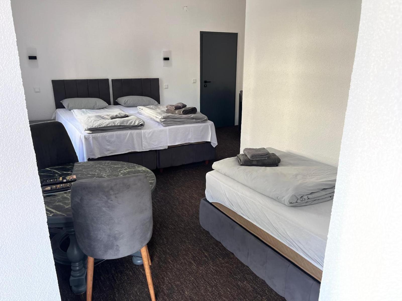Duisburger Hostel Exteriör bild
